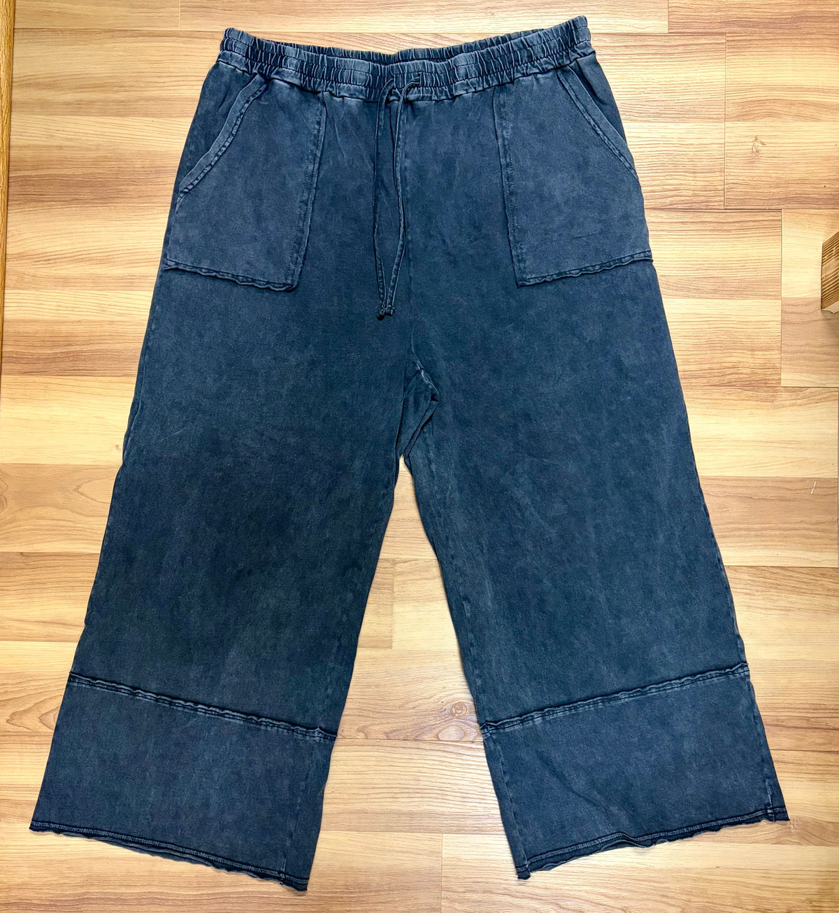 Boutique Pants-Size 2XL-NEW
