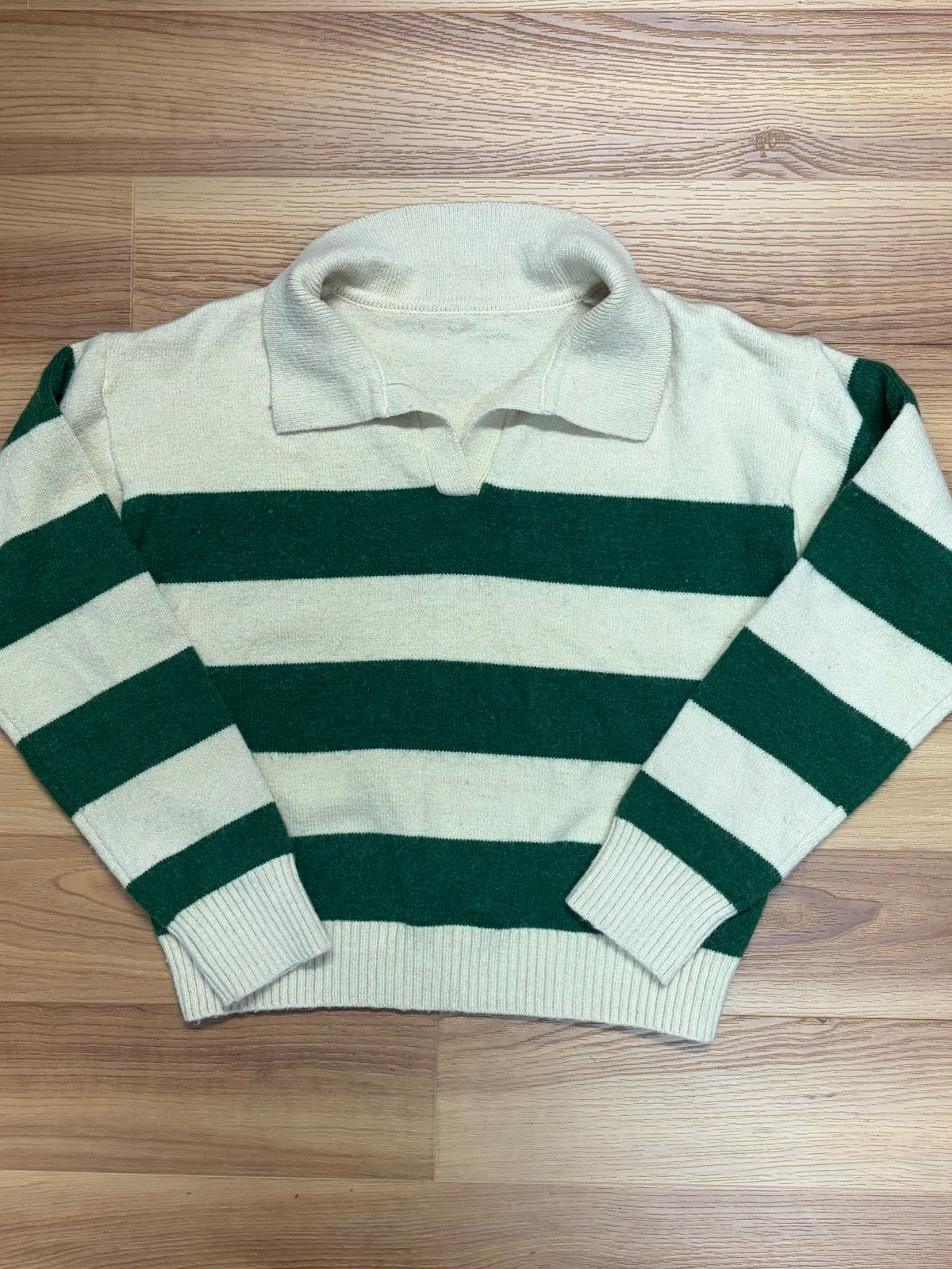 Dazy Sweater-Size Small