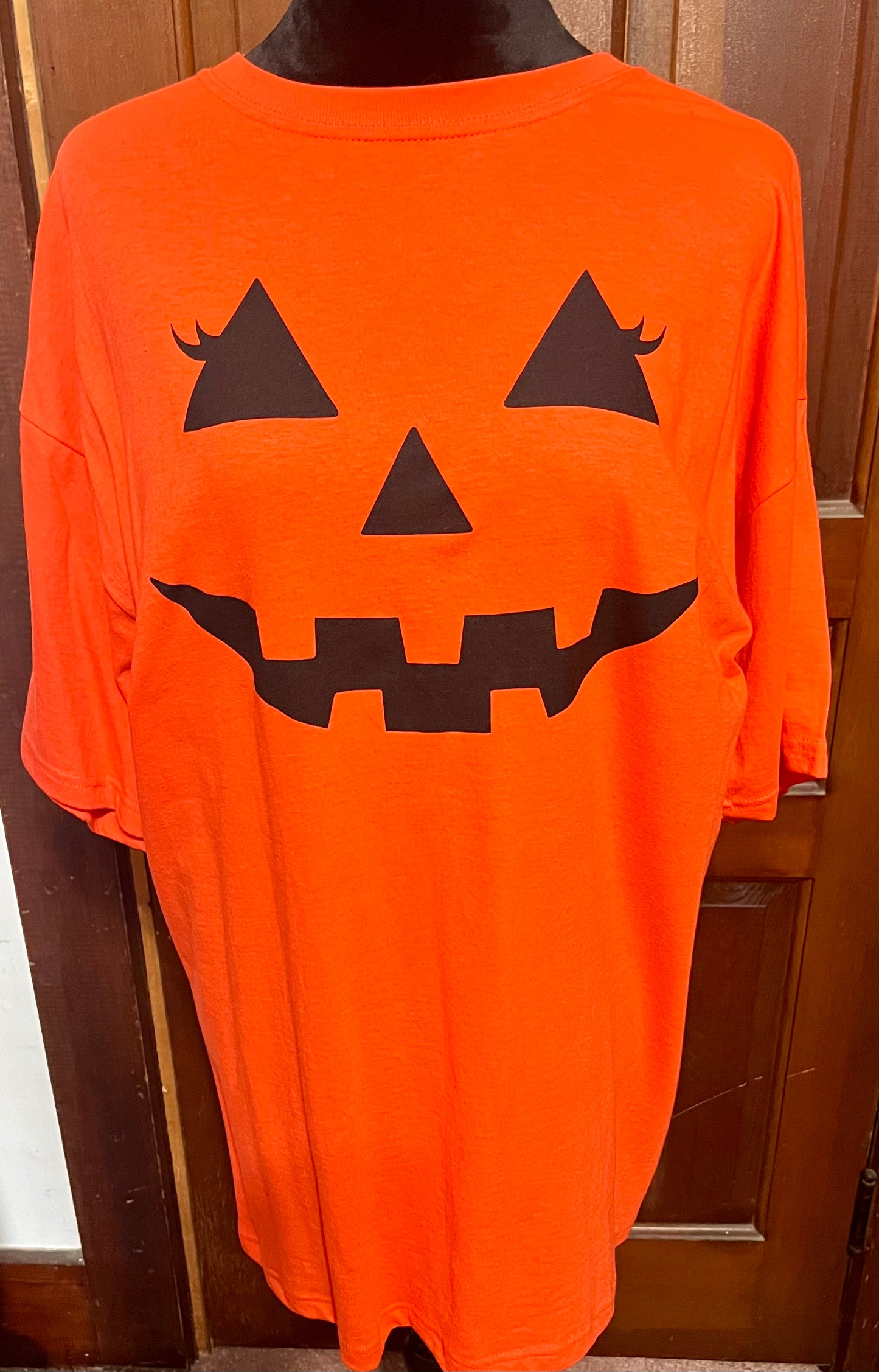 Resale-Pumpkin-T-Shirt-XL