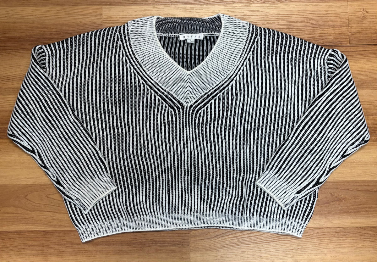 Hyfve Sweater-Size Small