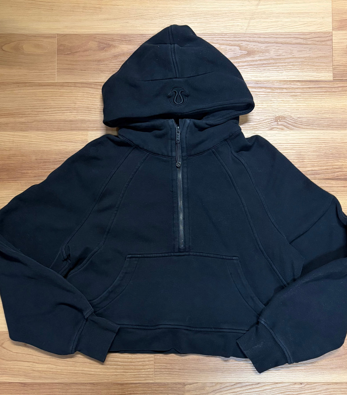 Lululemon Scuba-Size Medium