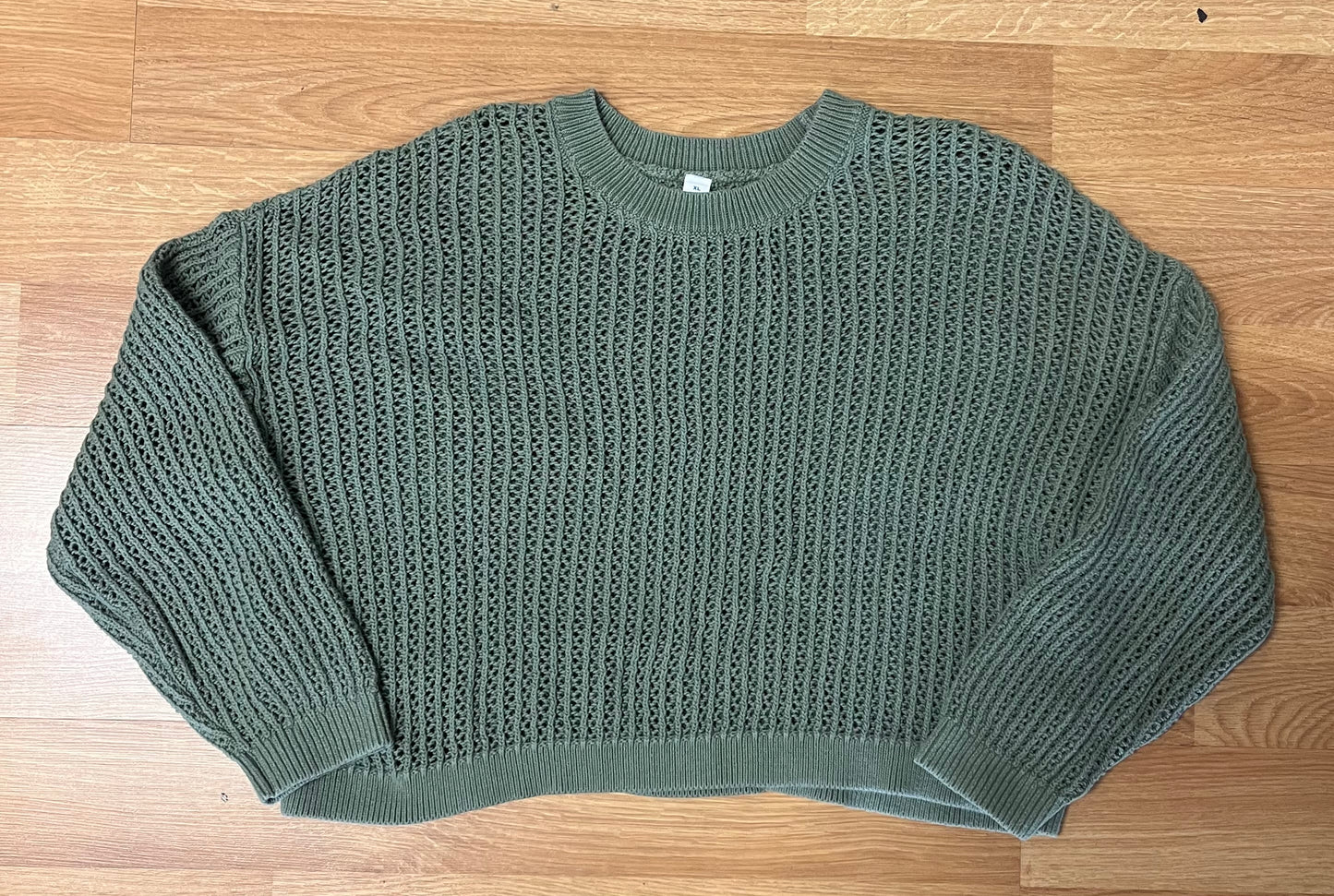 Old Navy Sweater-Size XL