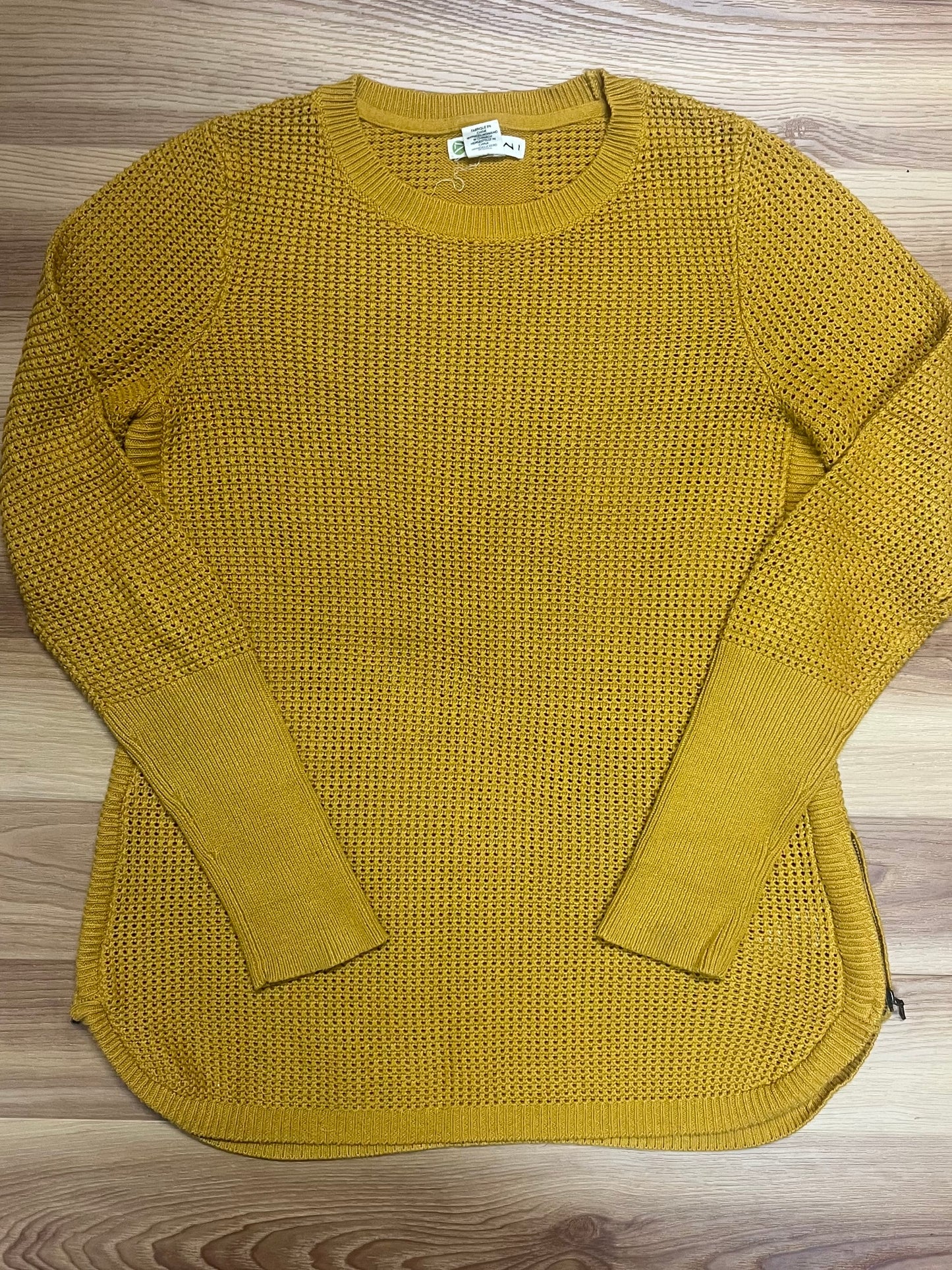 Akini Sweater-Size Medium