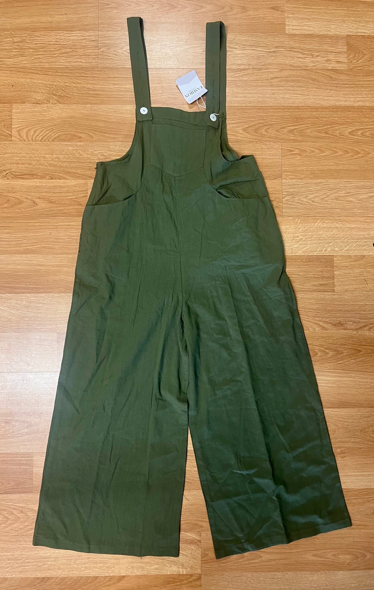 Unbranded Bibs-Size Small-NEW