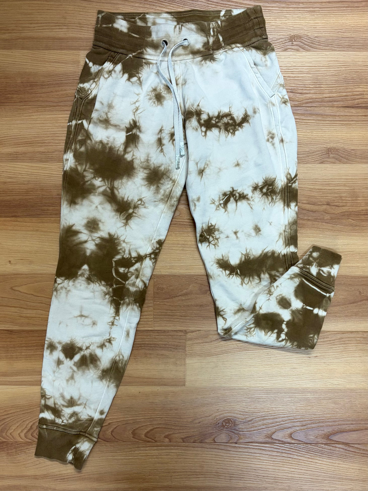 Lullulemon Joggers-Size 4