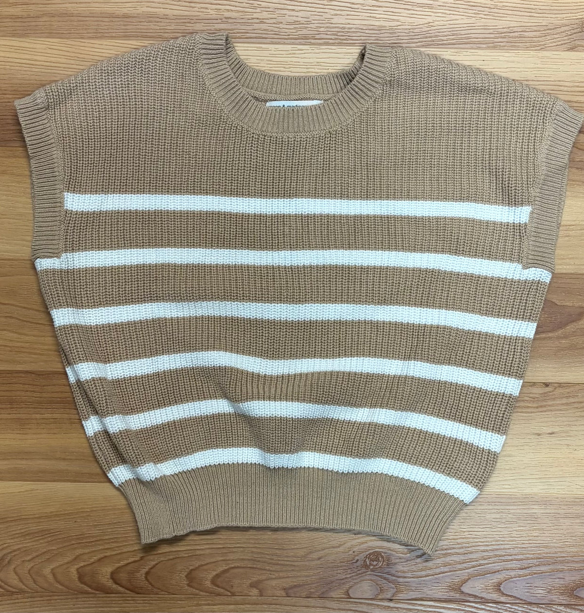 Moon& Madison SS-Size Medium