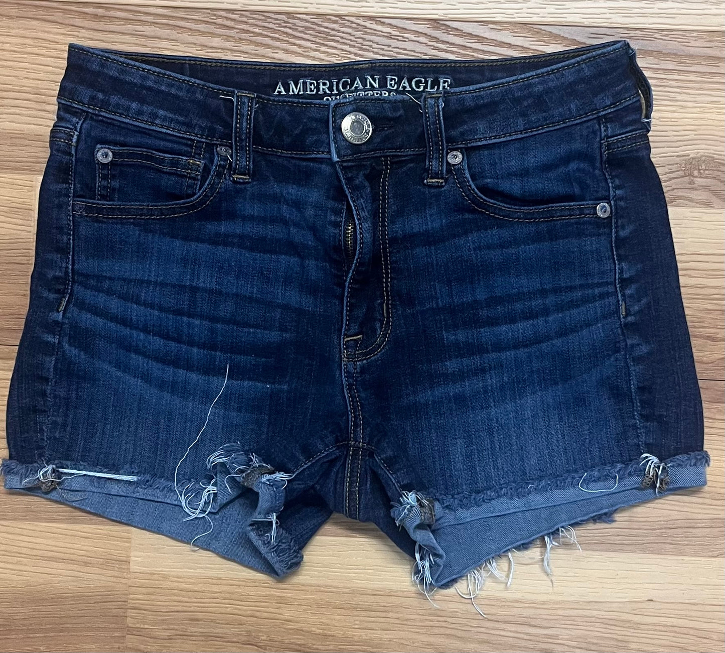 American Eagle Short-Size 4-Dark