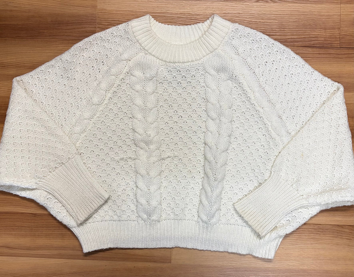 Moon& Madison Sweater-Size Large