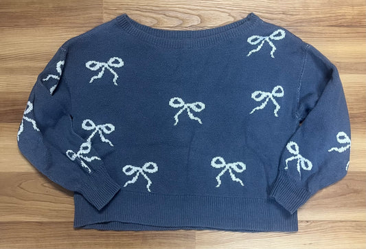 Hollister Sweater-Size Small