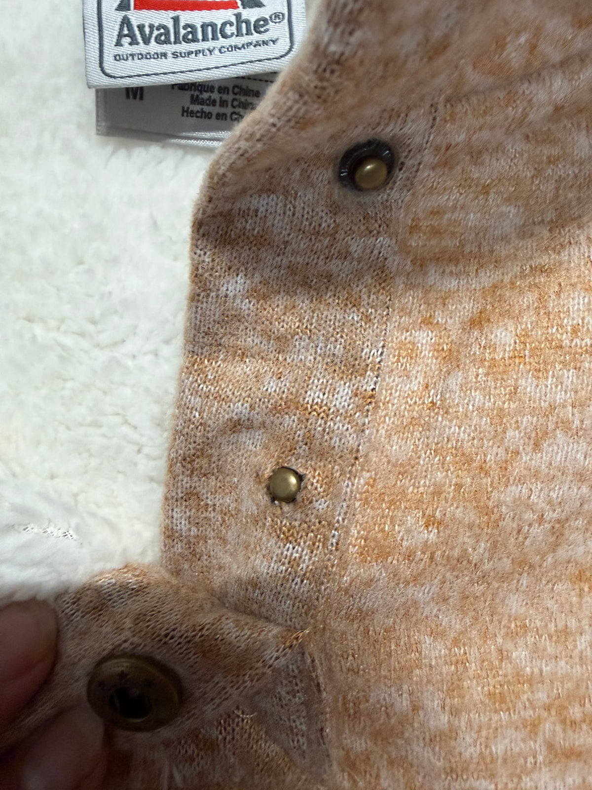 Avalanche Snap Up-Size Medium