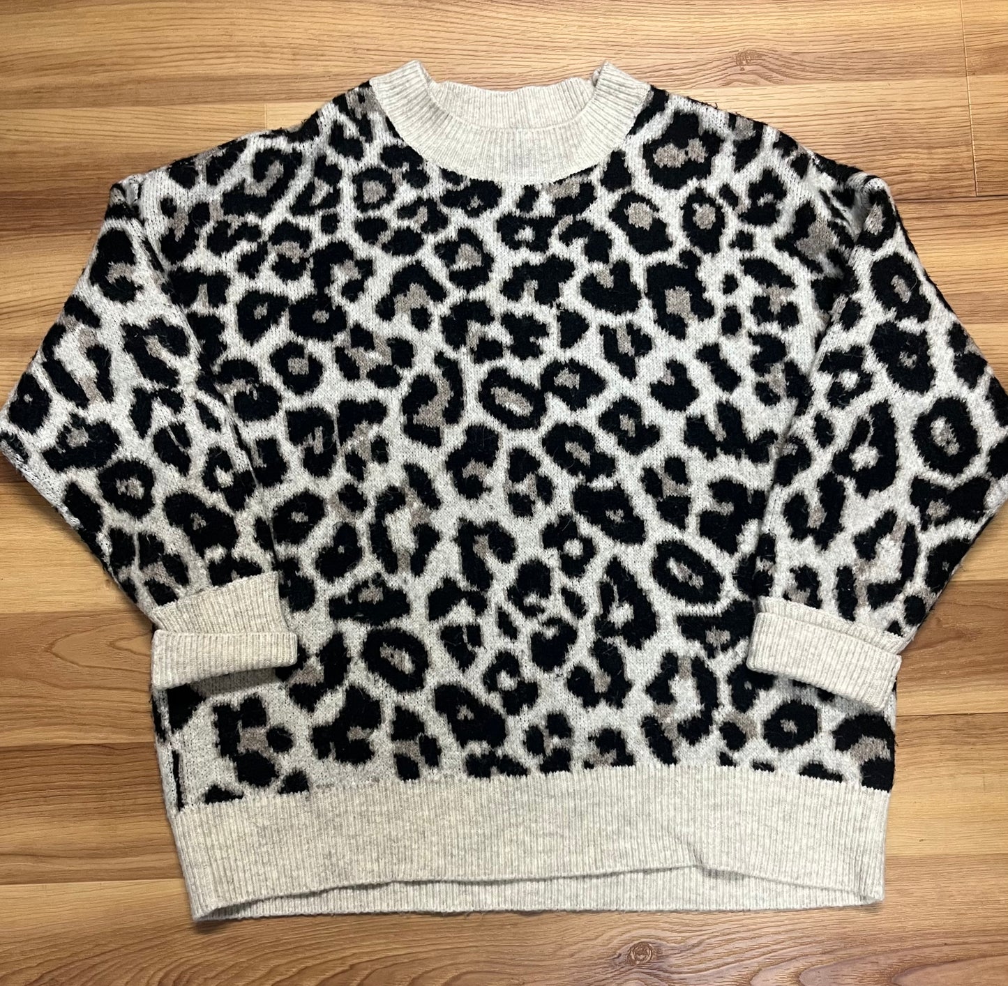Vince Cauto Sweater-Size Large