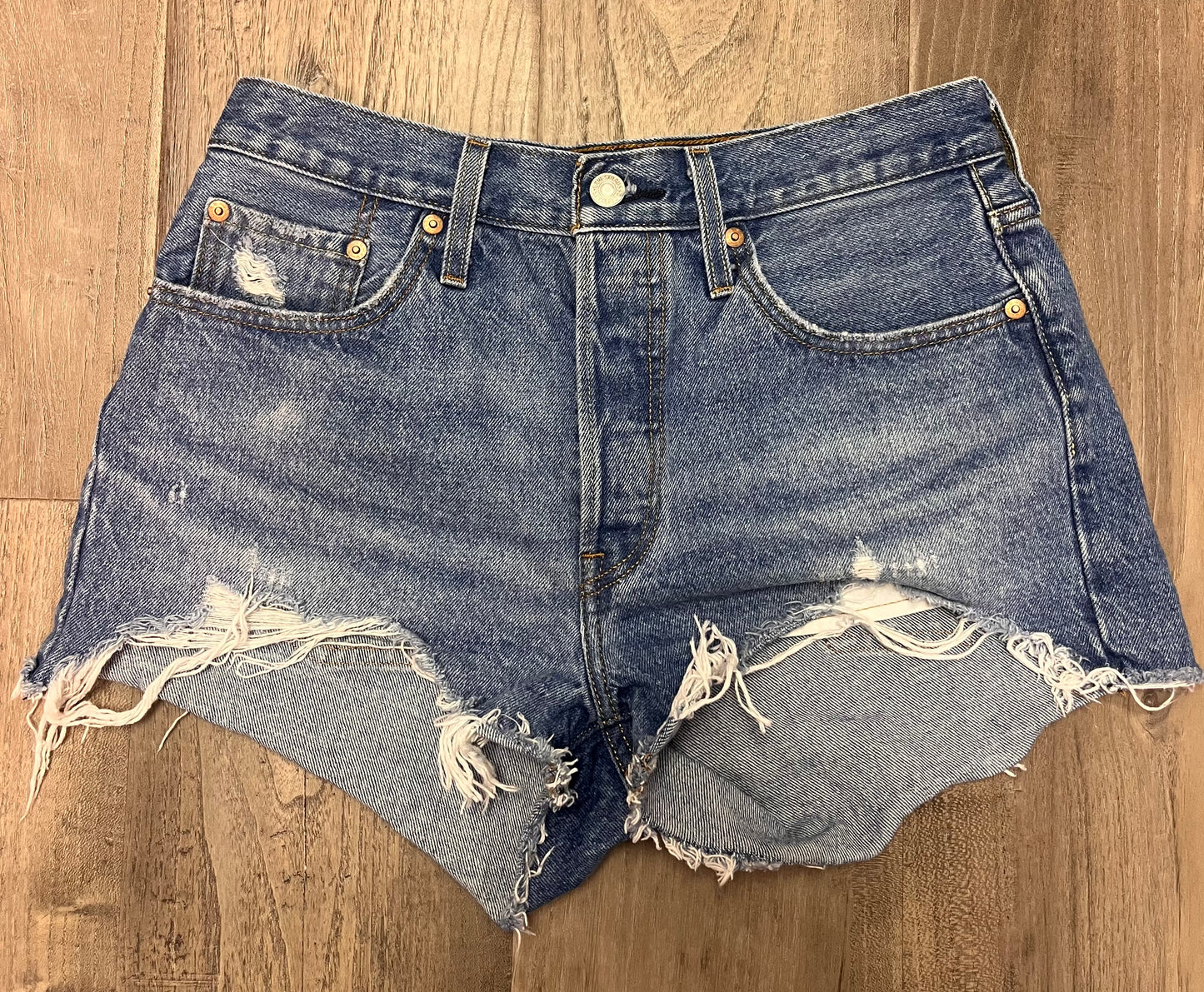Levi Shorts-Size 28/7