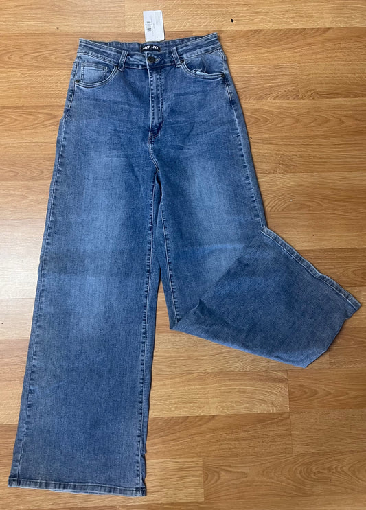 JC JQ Denim-Size XL-NEW