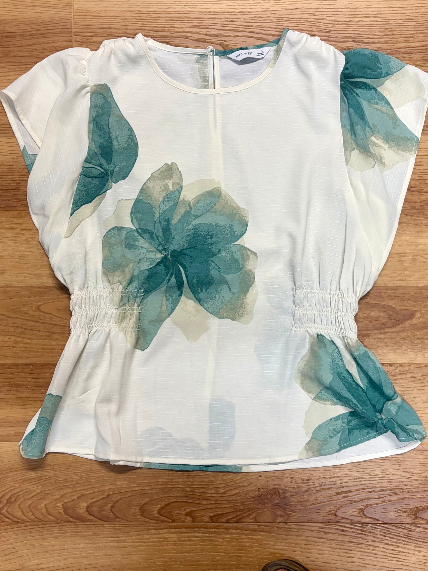 Nine West SS-Size Large