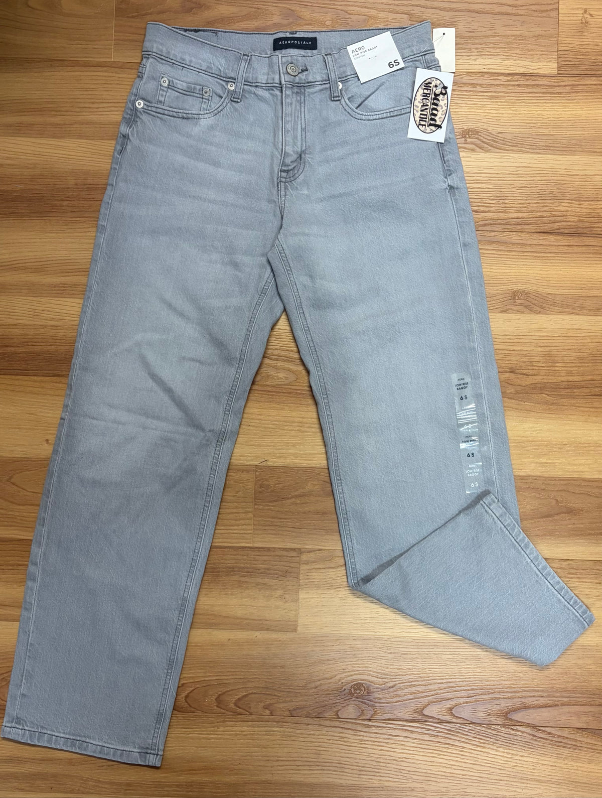 Aero Denim-Size 6 Short-NEW
