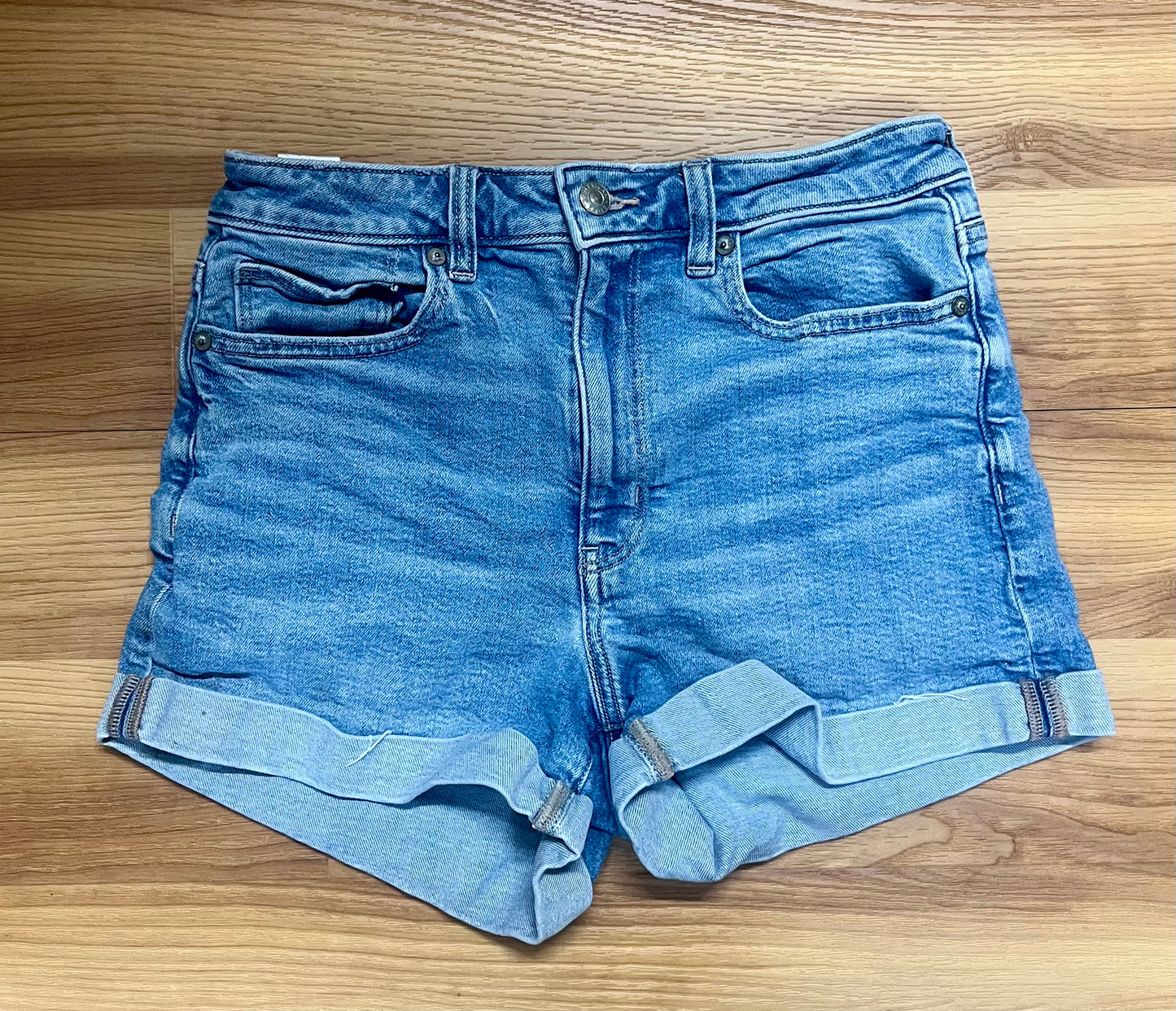 American Eagle Shorts-Size 6 Light