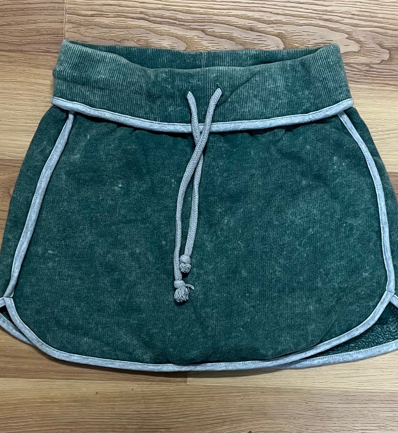Kids -SO Skirt-Size Medium