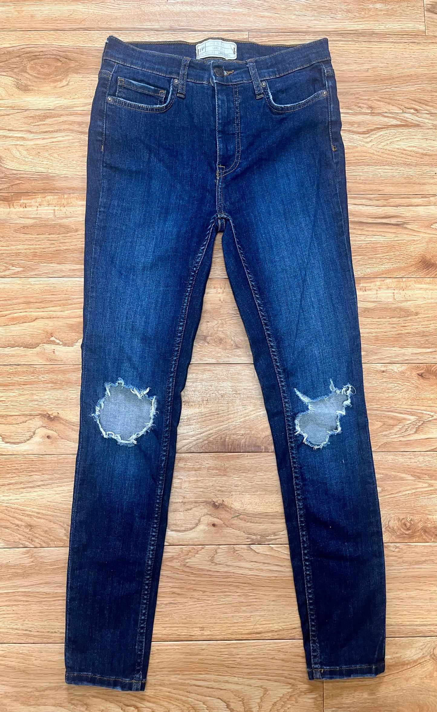 Resale-Free People-Skinny Denim-Size 27/3