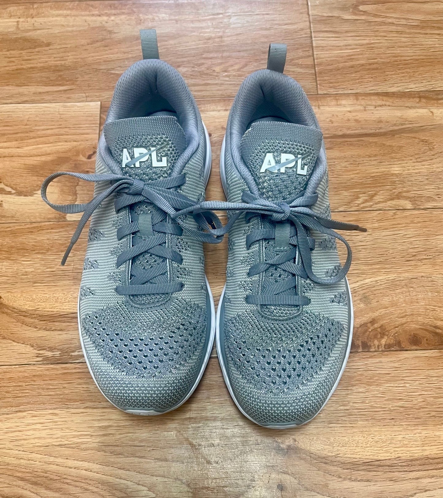 Resale-APL Running Shoes-9