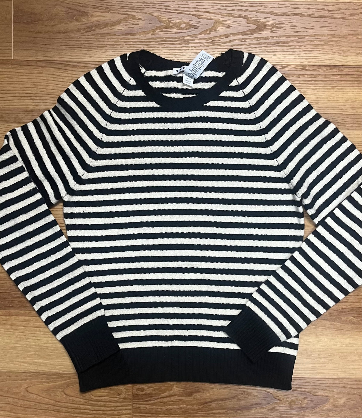 Gap Sweater Sweater-Size Medium
