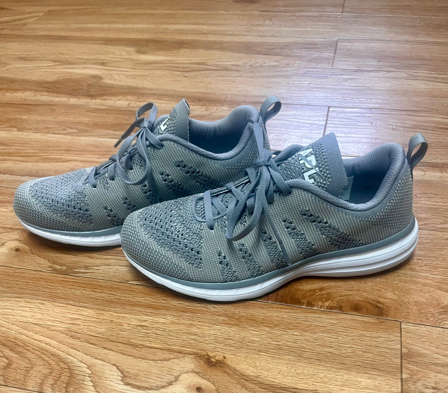 Resale-APL Running Shoes-9