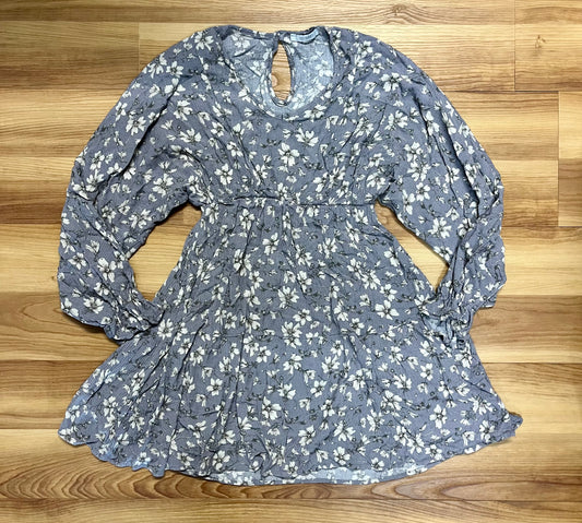 Ververet Dress-Size Small
