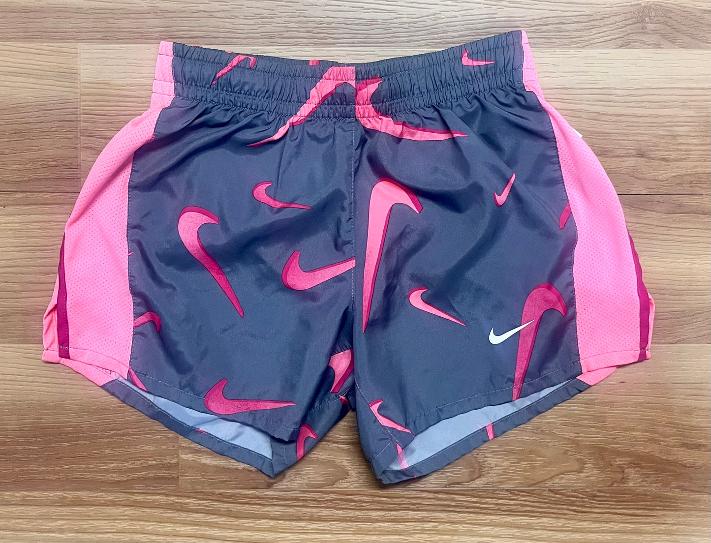 Kids-Nike Shorts-Size Medium