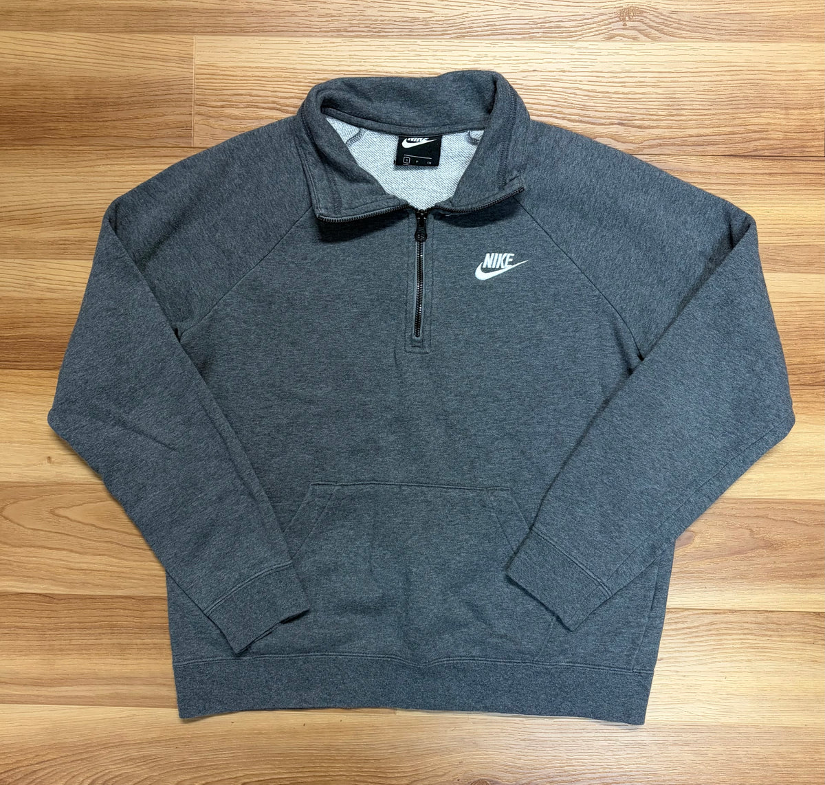 Nike Quarter Zip-Size Small