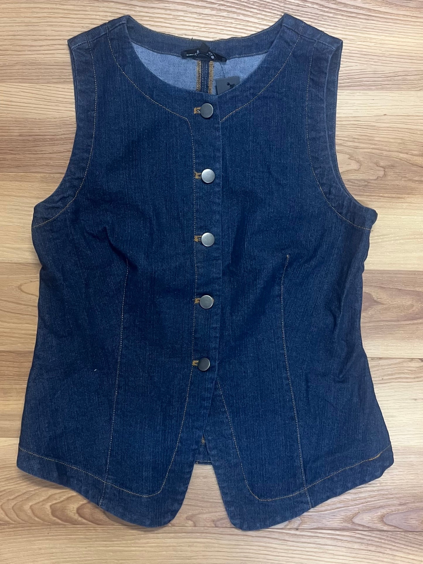 Studio Vest-Size large-NEW