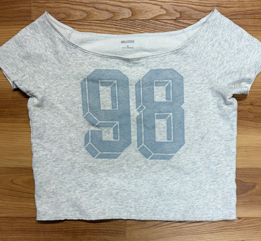 Hollister-Size Medium