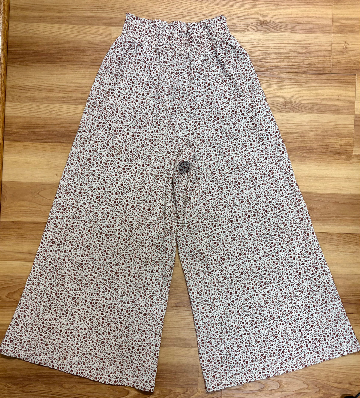 New In Pants-Size Small