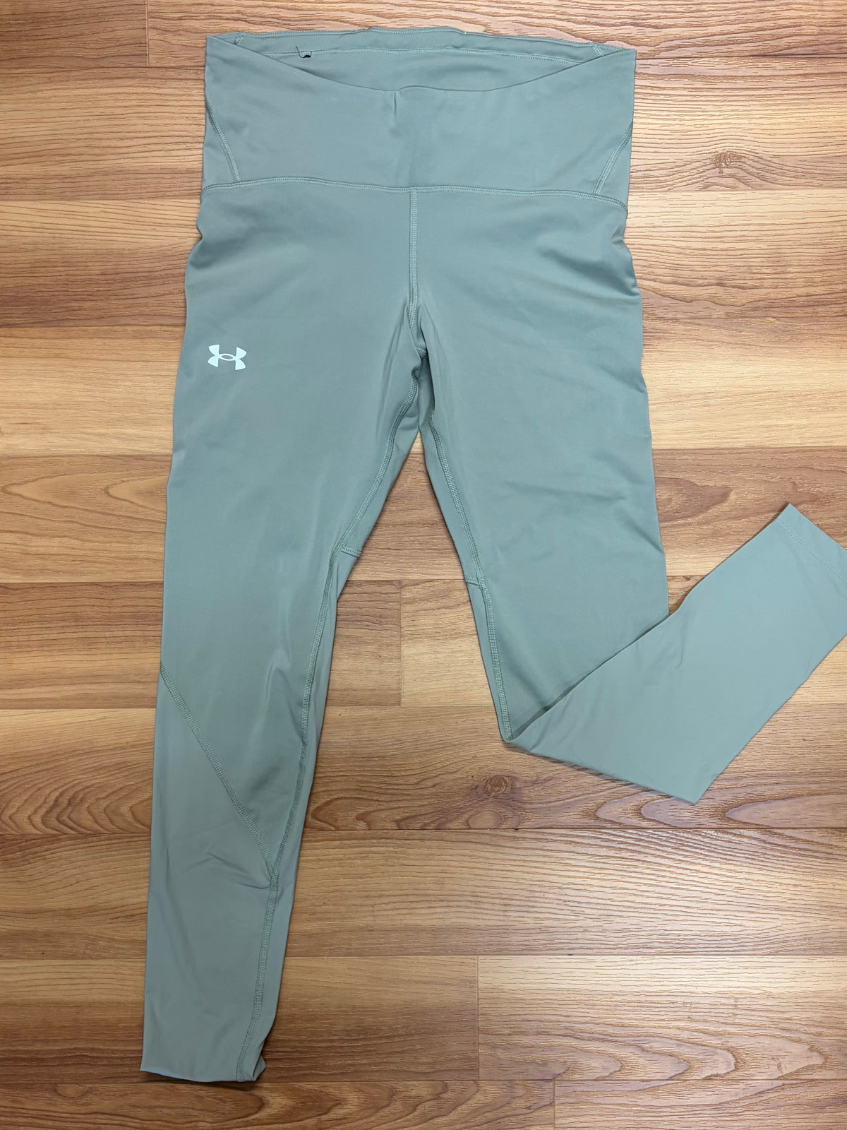 Under Armor Leggings-Size Large