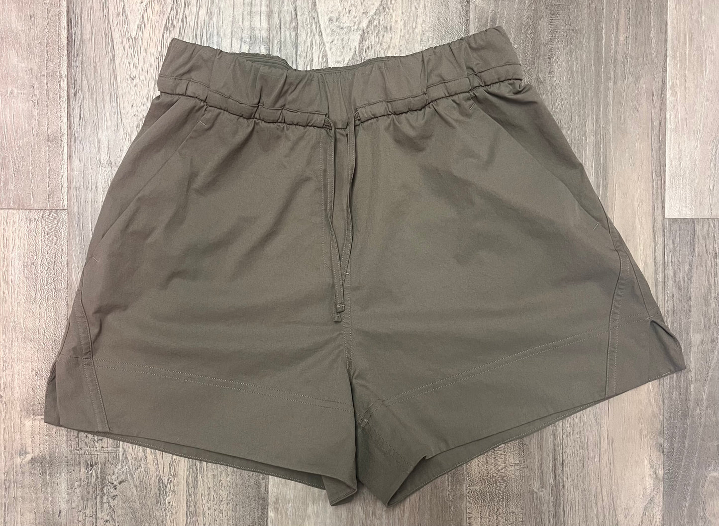 Lululemon Shorts-Size Small