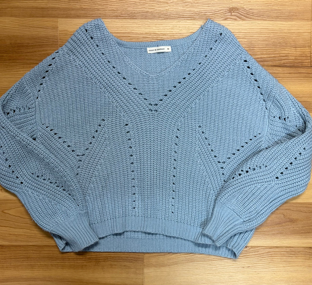 Moon & Maddison Sweater-Size Medium