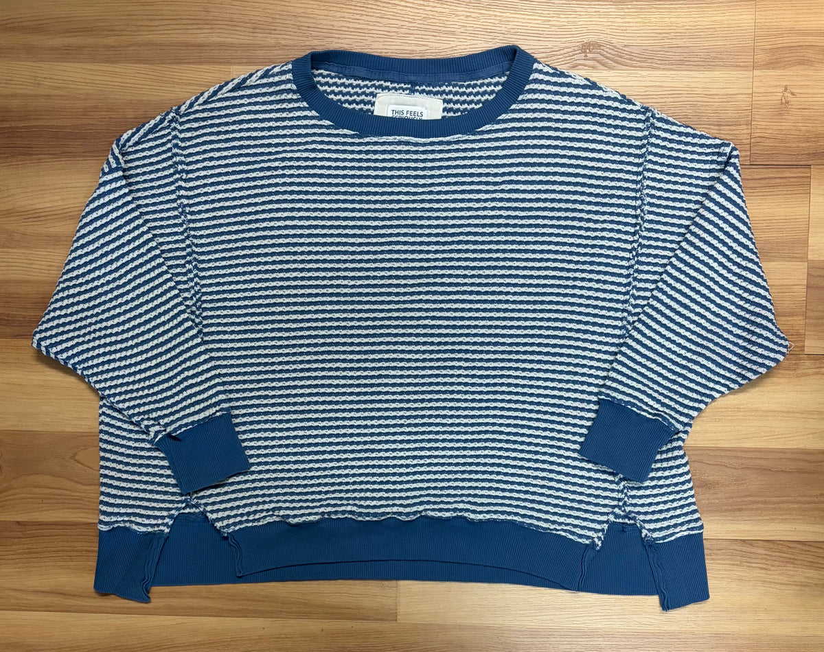 American Eagle LS Sweater-Size Medium