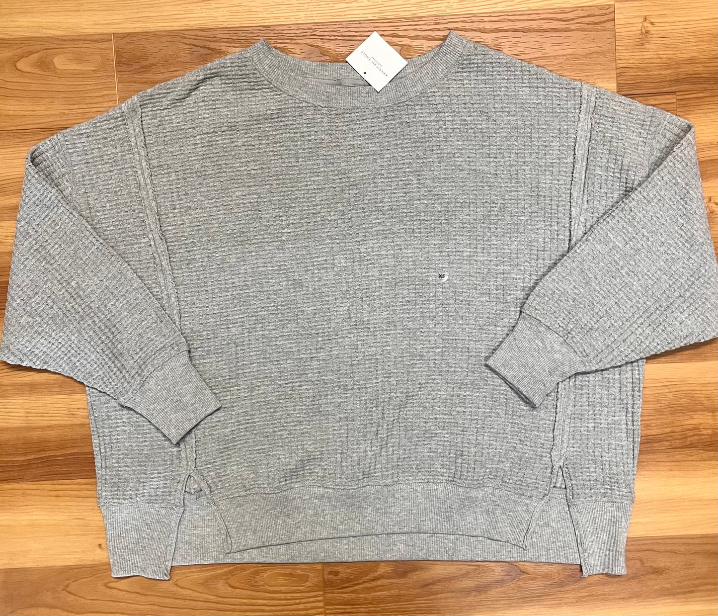 American Eagle Sweater-Size XS-NEW