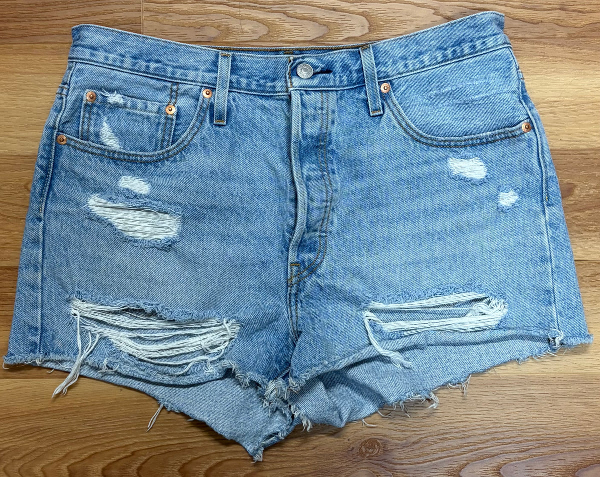 Levi 501 Shorts-Size 8/29
